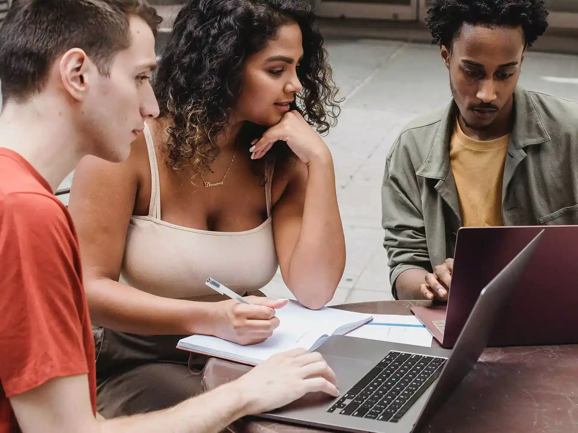 Benefits of Content Writing Services for Small Businesses