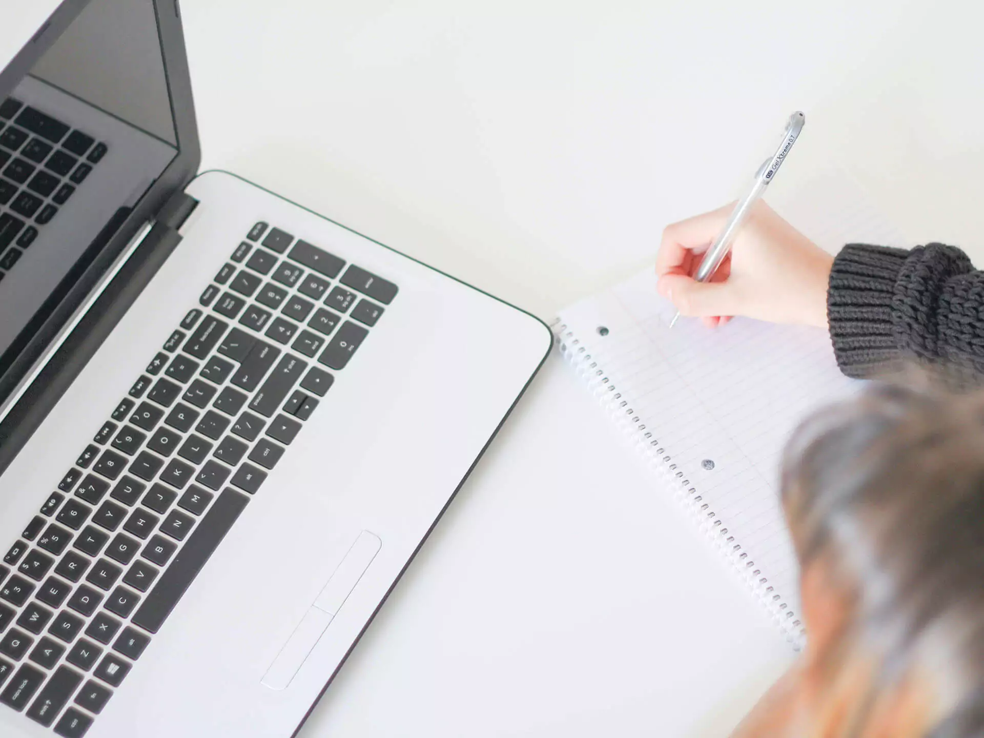 Reasons to Outsource Your Content Writing and Editing Services to a Content Writing Company