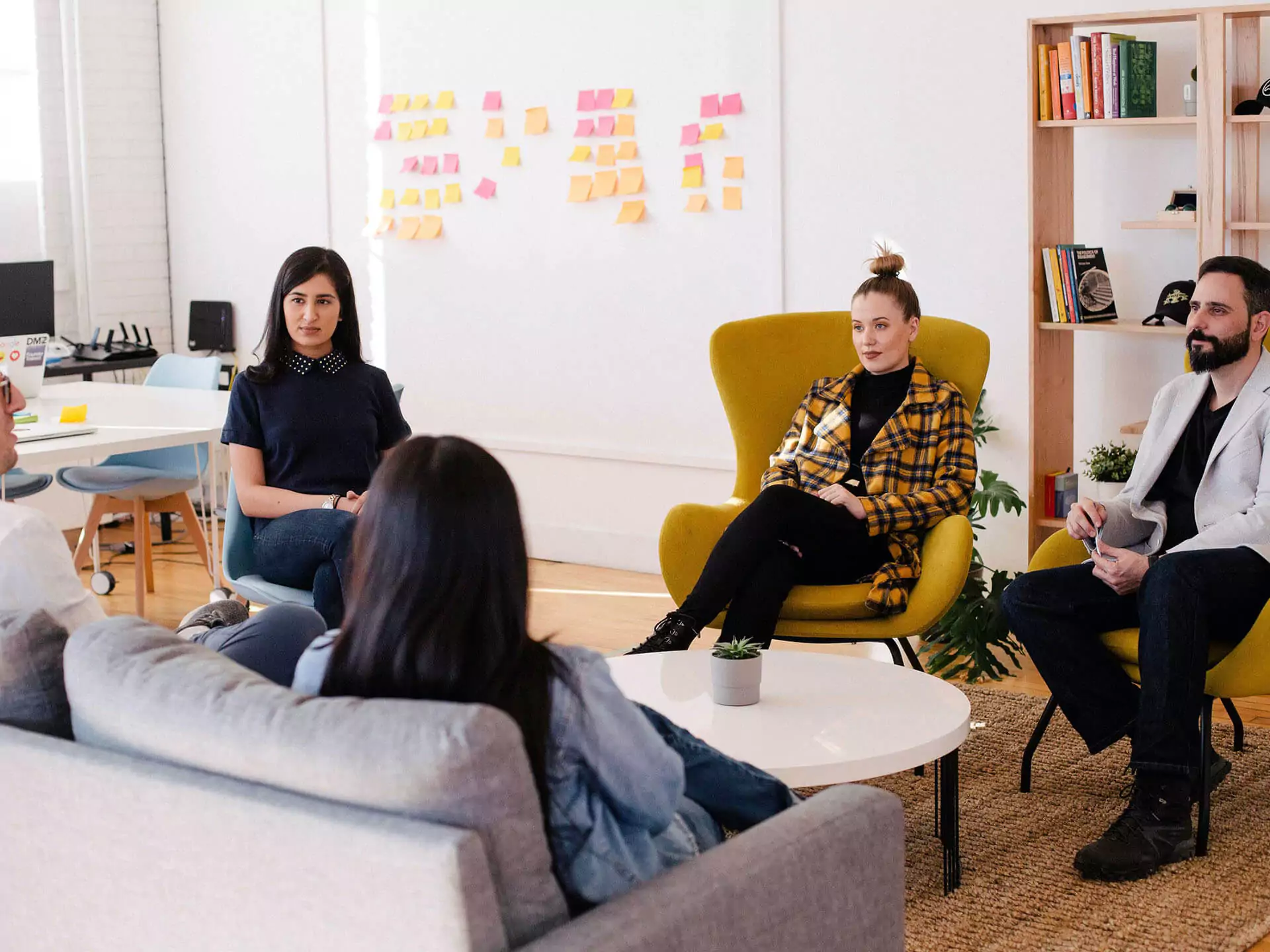 Advantages of Using the Best Content Writing Services for Business Growth