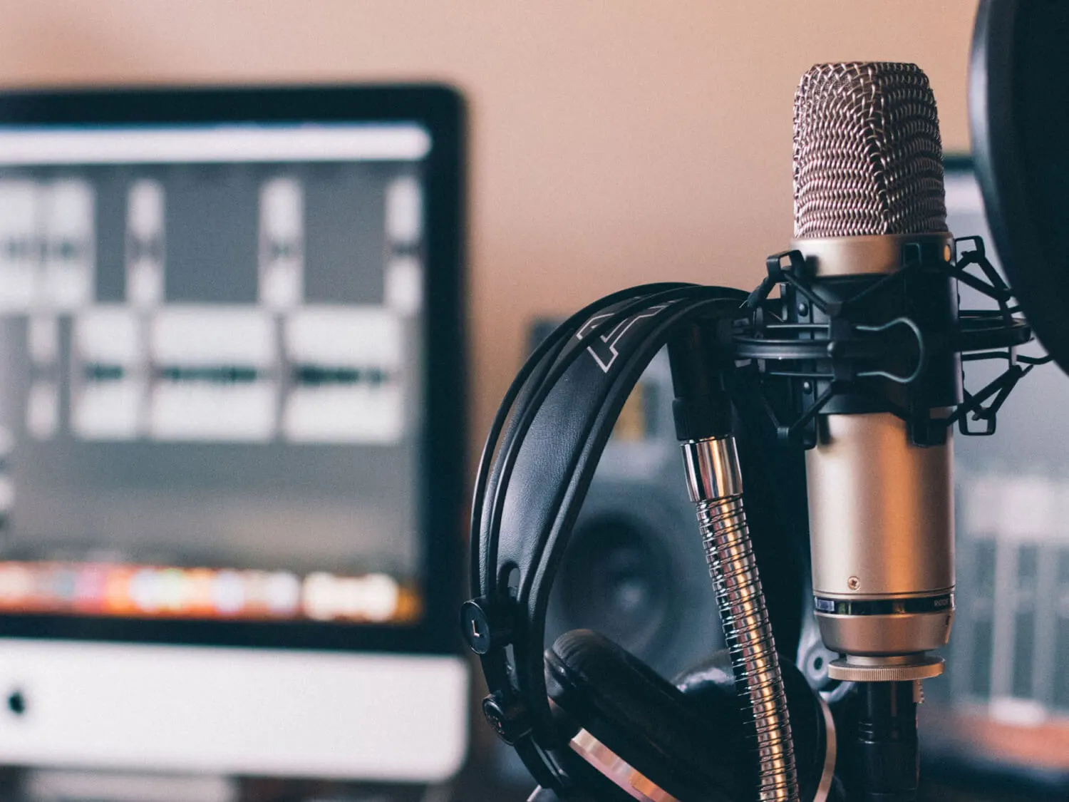 Professional Video Podcast Production Services for Business Success