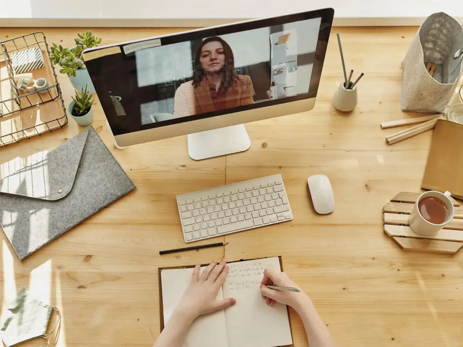 Reasons Why Custom Whitepaper Writing Services Are Helpful for Business