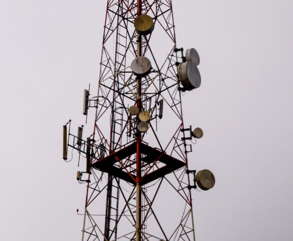 telecom-img Telecom tower highlighting the importance of strong communication through good content development